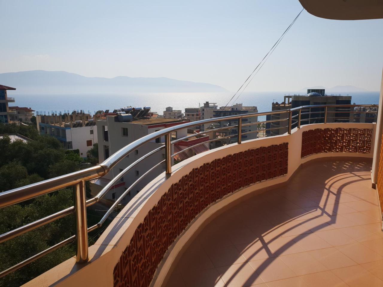 Lux Apartments Vlorë Exterior foto